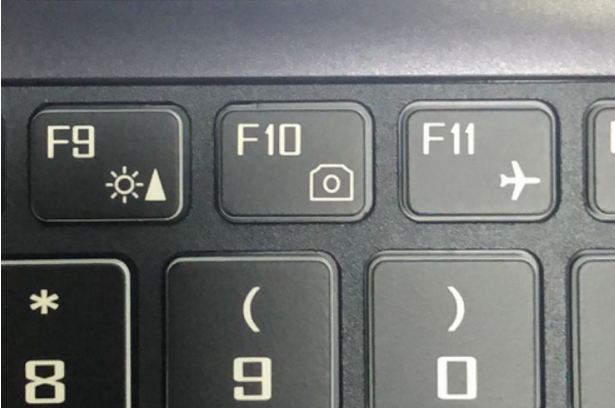 聯想電腦Win10攝像頭用不了怎么辦？