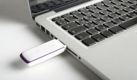 Win10系統u盤讀不出來怎么辦？