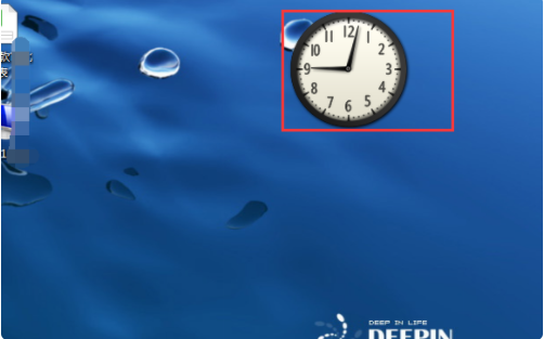 Win10系統怎么在電腦桌面顯示時間？