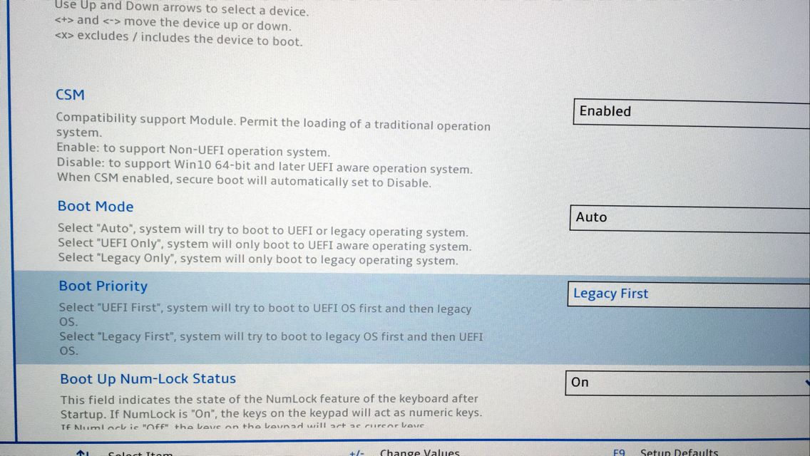 新購買的硬盤裝win7系統進不去系統怎么辦？