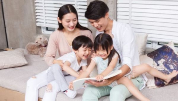 全家福發朋友圈配文字  全家福發朋友圈配什么文字合適