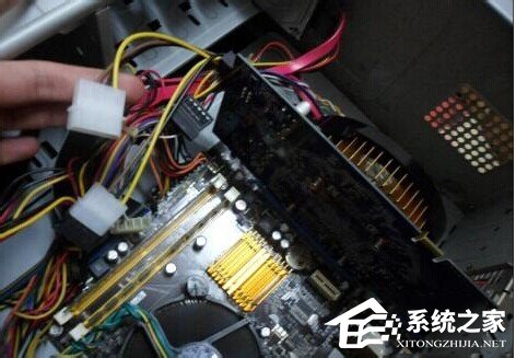 如何解決Win7電腦顯示器閃爍的問題？
