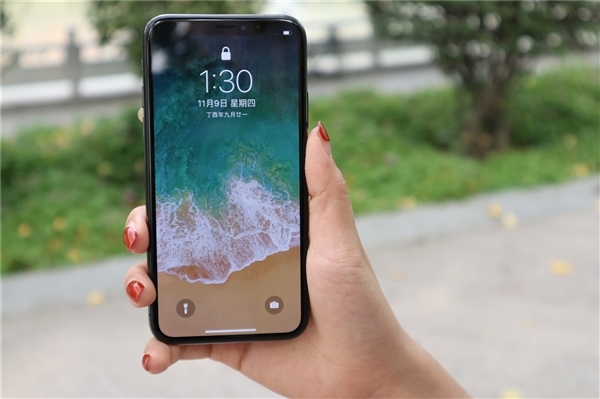 iPhonex空間小尾巴帶數字怎么玩 QQ空間來自iPhonex裝逼玩法