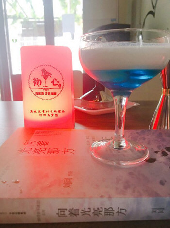 抖音敬自己六瓶酒圖片有哪些 敬六杯酒圖片分享