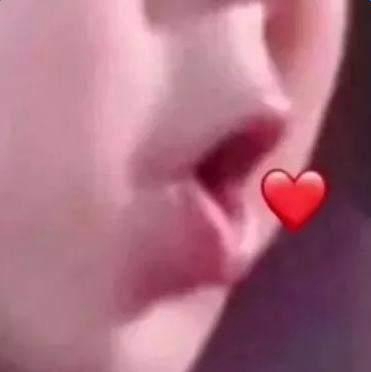 抖音吐愛心的表情包在哪下載？抖音口吐愛心的圖片匯總