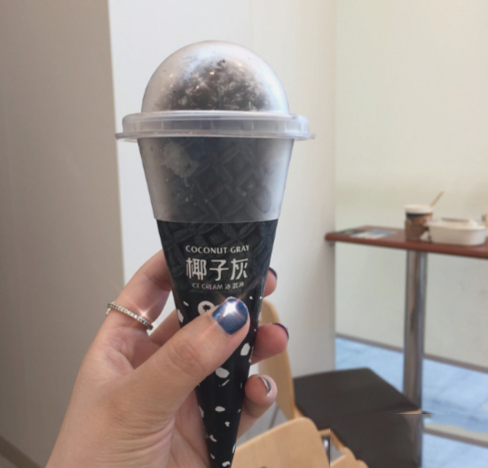 抖音椰子灰冰淇淋在哪里有買？多少錢一個