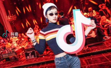抖音棒棒棒被撞歌曲叫什么？歌曲歌詞分享