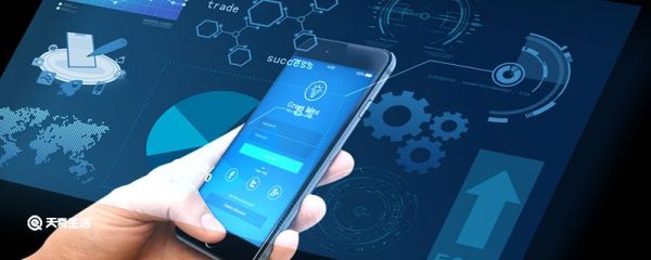 兩個qq號可以綁定一個手機嗎 一個手機可以綁定兩個qq么